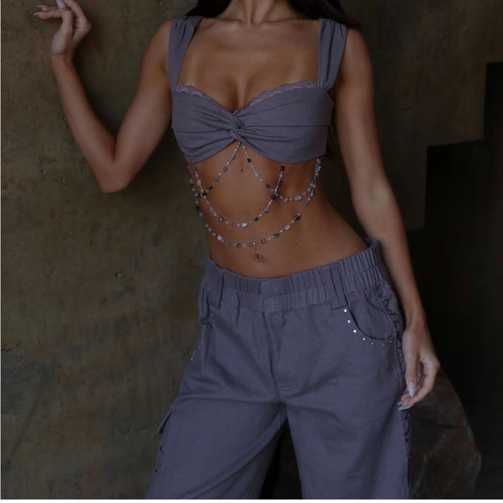 Outcast Stylish Gray Two-Piece Set with Chain Detail